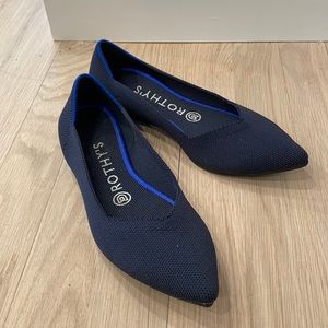 Rothy’s navy blue flat